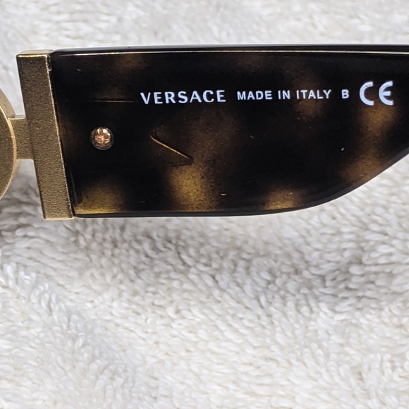 Versace sunglasses for men - Picture 6 of 9